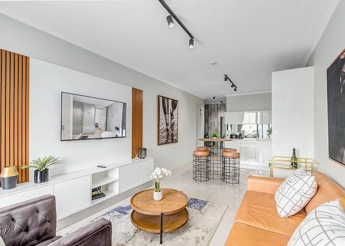 2 Bed Luxury Apartment, Ellipse, Waterfall
