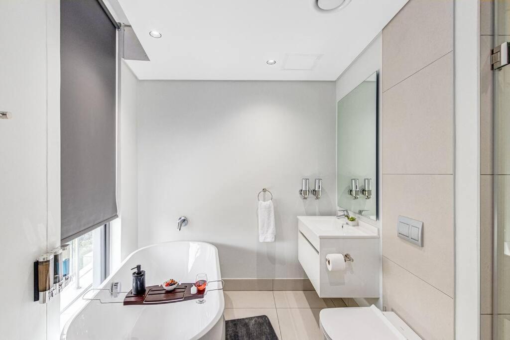 Apartamento 2 Bed Luxury Apartment, Ellipse, Waterfall *