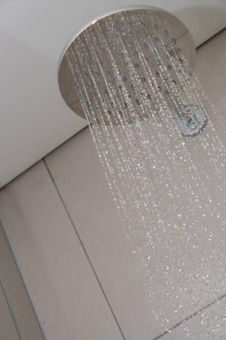 2 Bed Luxury Apartment, Ellipse, Waterfall Apartamento *