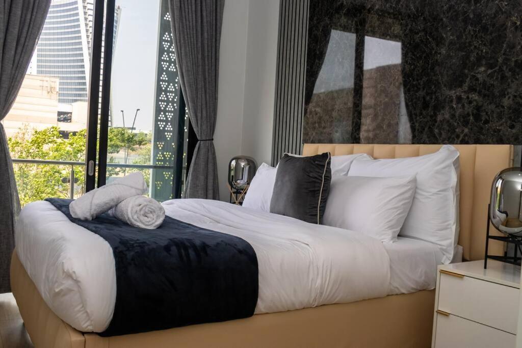2 Bed Luxury Apartment, Ellipse, Waterfall Apartamento