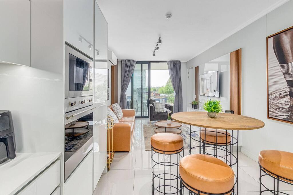 Apartamento 2 Bed Luxury Apartment, Ellipse, Waterfall *