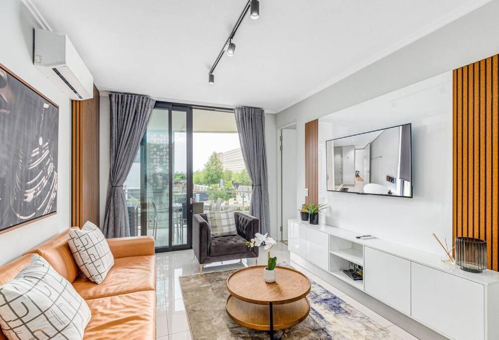 Apartamento 2 Bed Luxury Apartment, Ellipse, Waterfall *